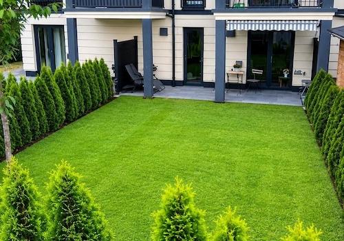 Terrasse und Garten