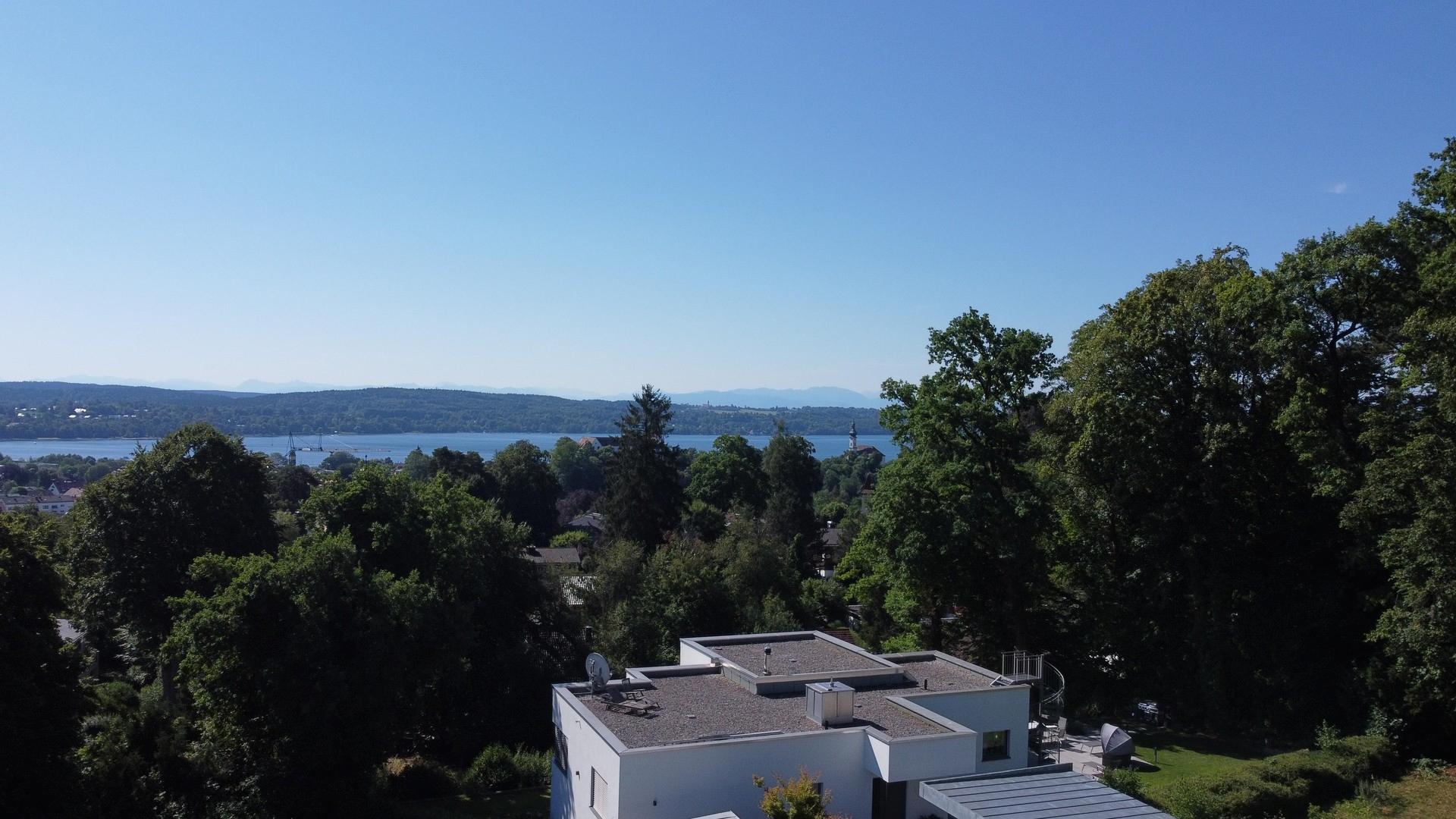 Blick nach Südostenauf den See