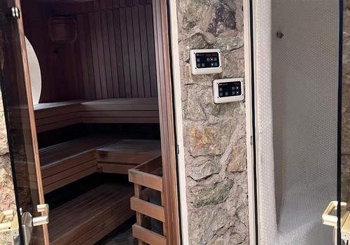 Sauna + Dampfbad