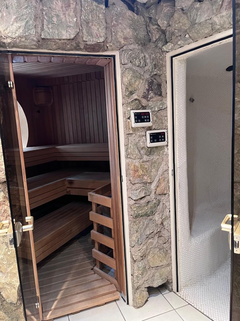 Sauna + Dampfbad