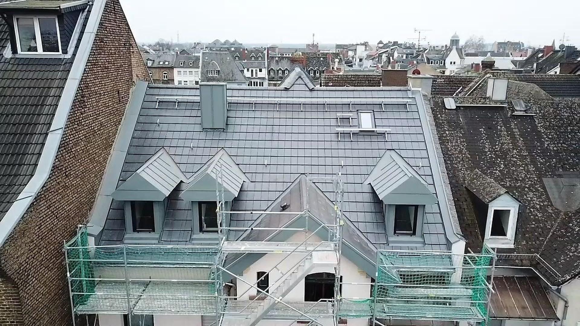 Bild Dach neu Innseite Hof