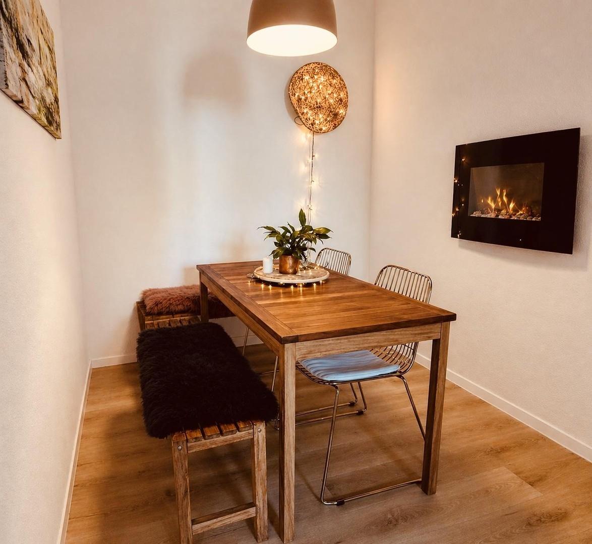 Lounge mit Kamin