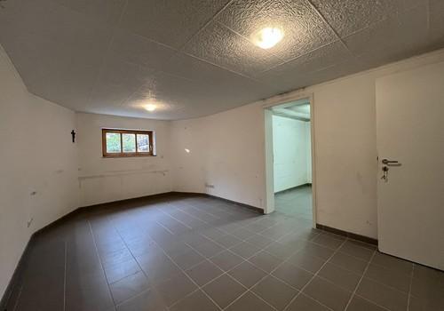 Souterrainwohnung